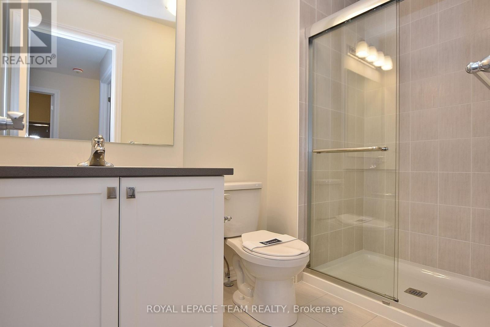 3 Bed, 3 Bath House for Rent in Ottawa – 30 ROOKIE CRESCENT, Ottawa – MLS# X13489996 - Image 17