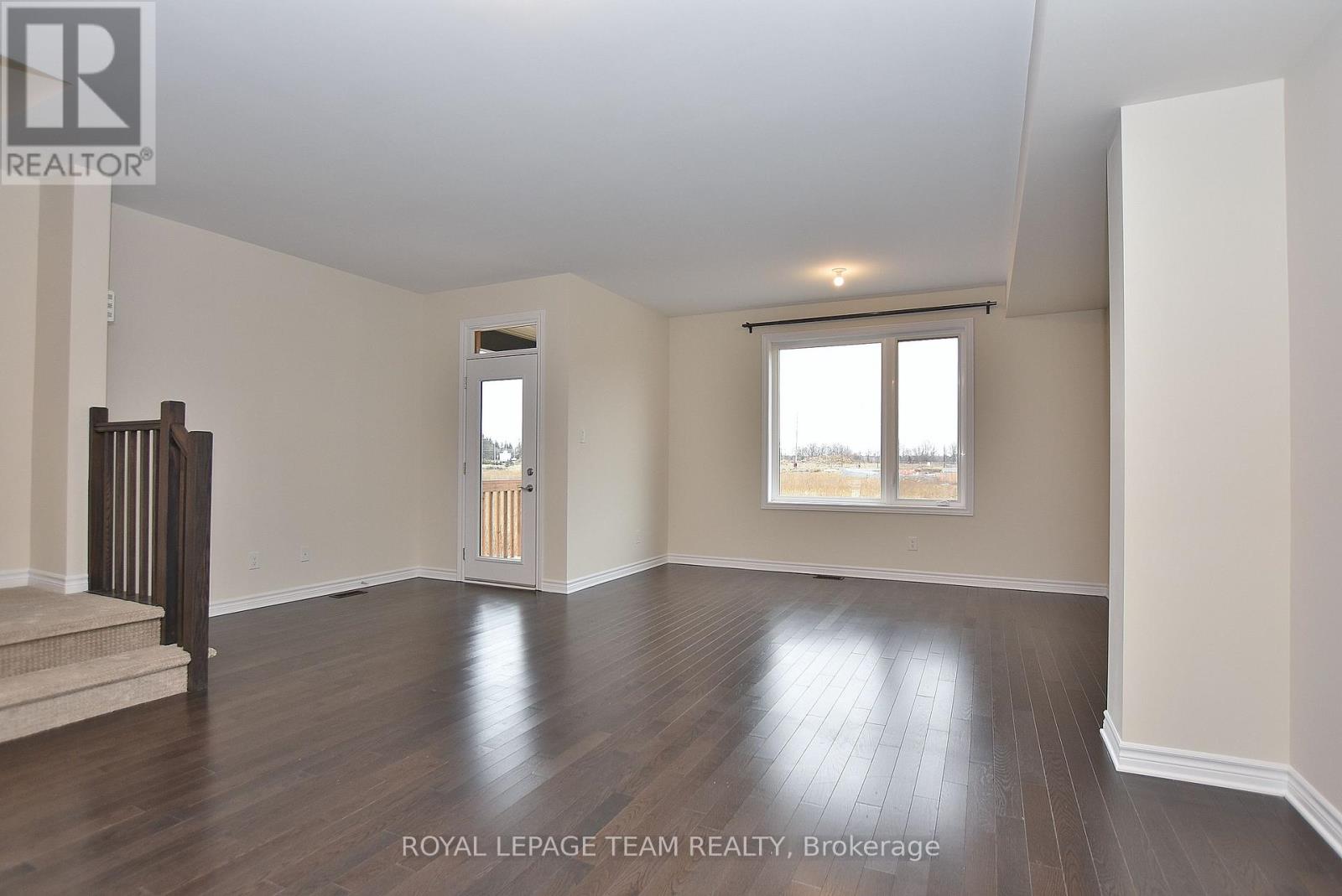 Living Room / Dining Room