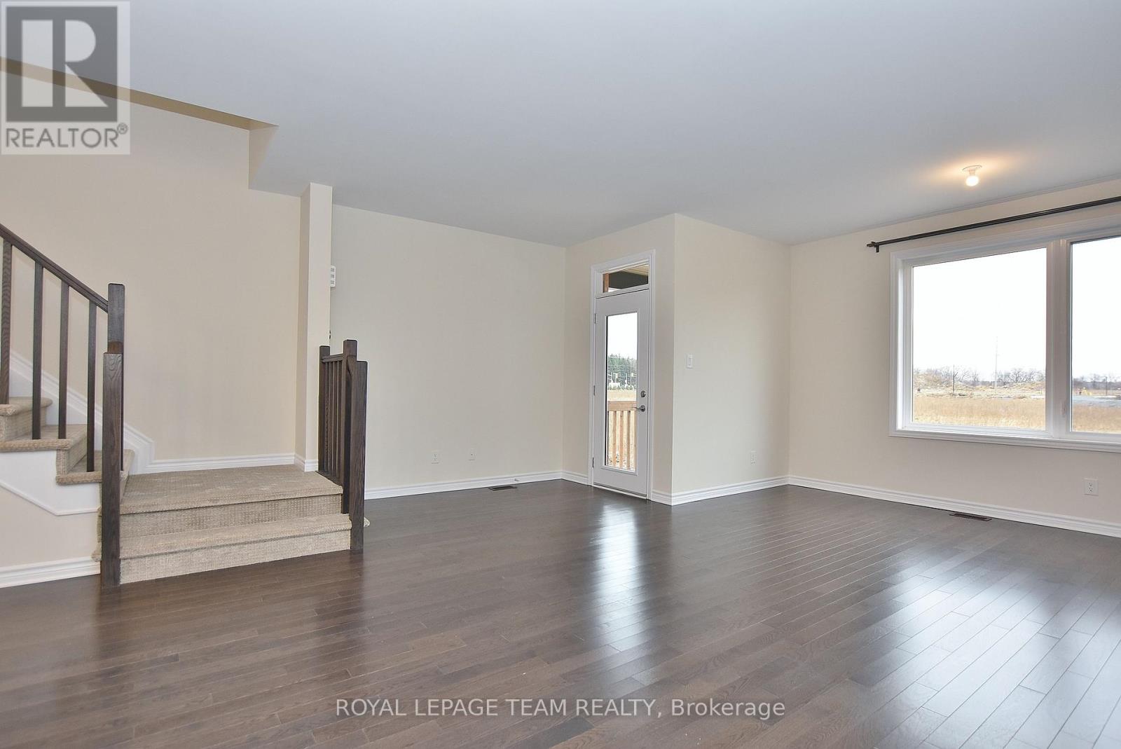 Living Room / Dining Room