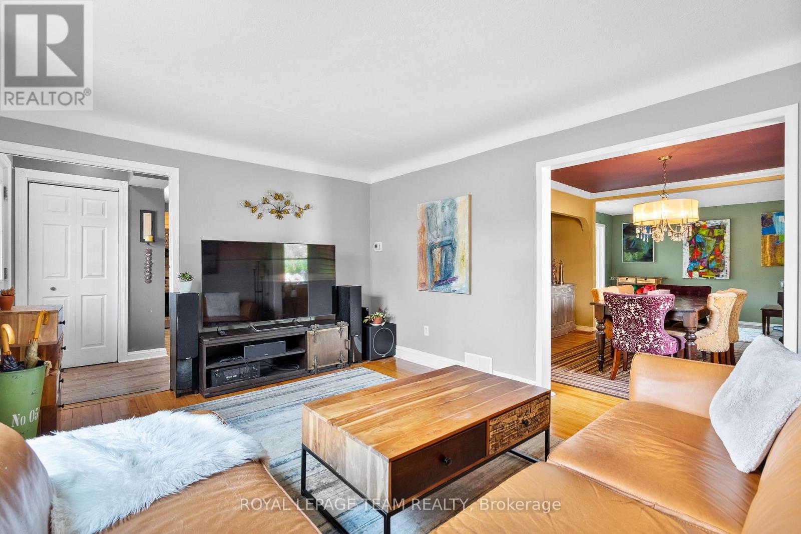 3 Bed, 2 Bath House for Sale in Ottawa – 421 GREENWOOD AVENUE, Ottawa – MLS# X13490018 - Image 10