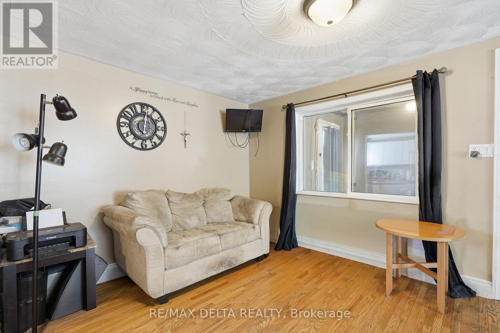 49 LOCHIEL STREET E - 15