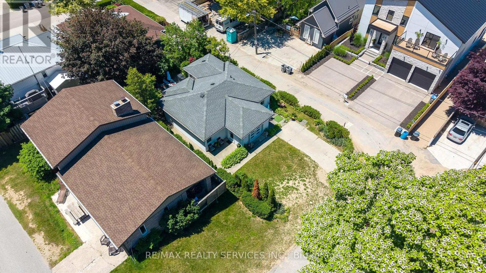 70 OAK STREET - 6