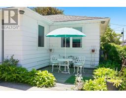 70 Oak Street, Lambton Shores, ON N0M1T0 Photo 9