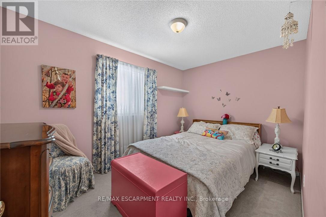 64 CALEDONIA AVENUE - 20