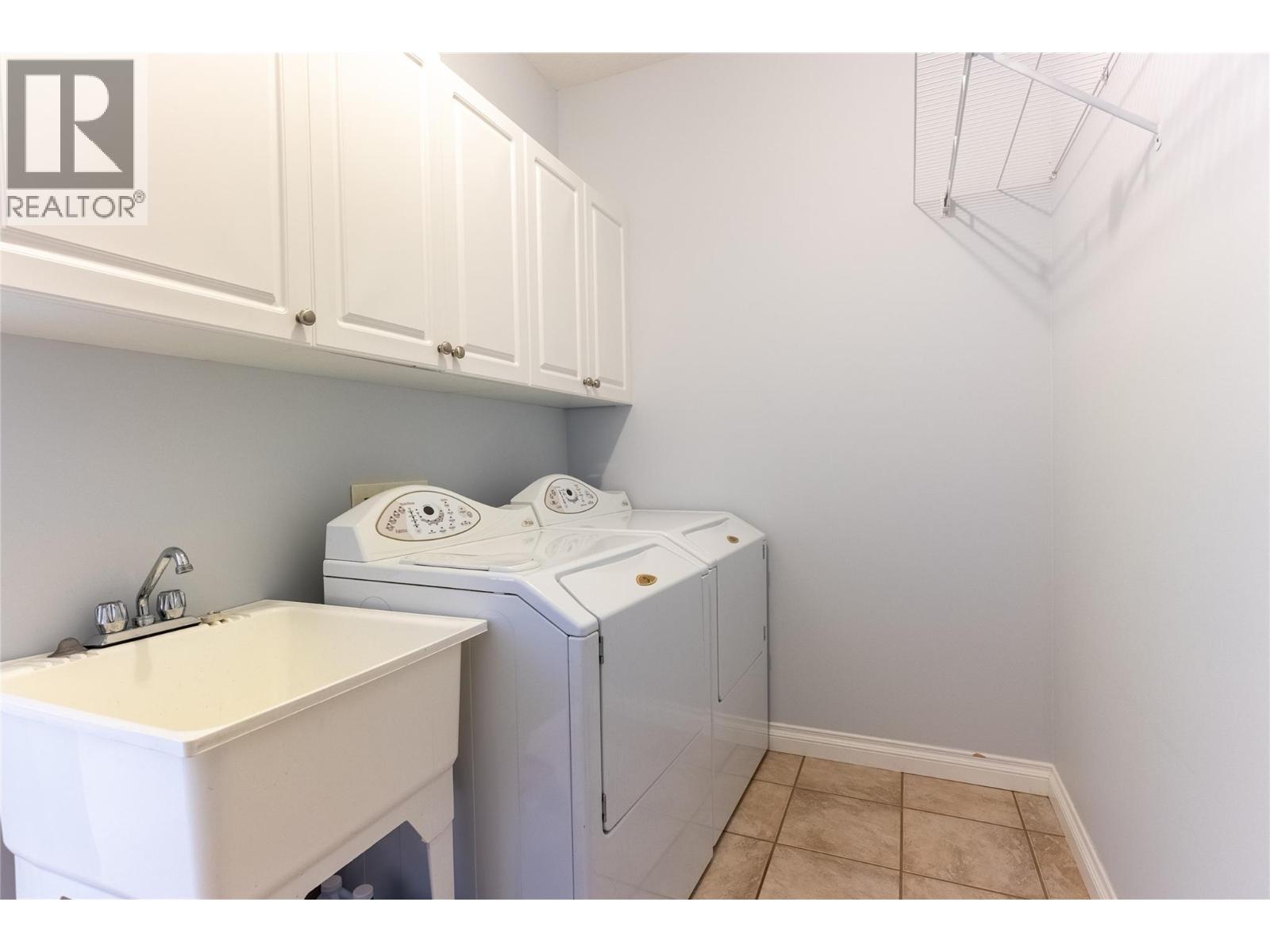 3727 OVERLANDER Drive - 26