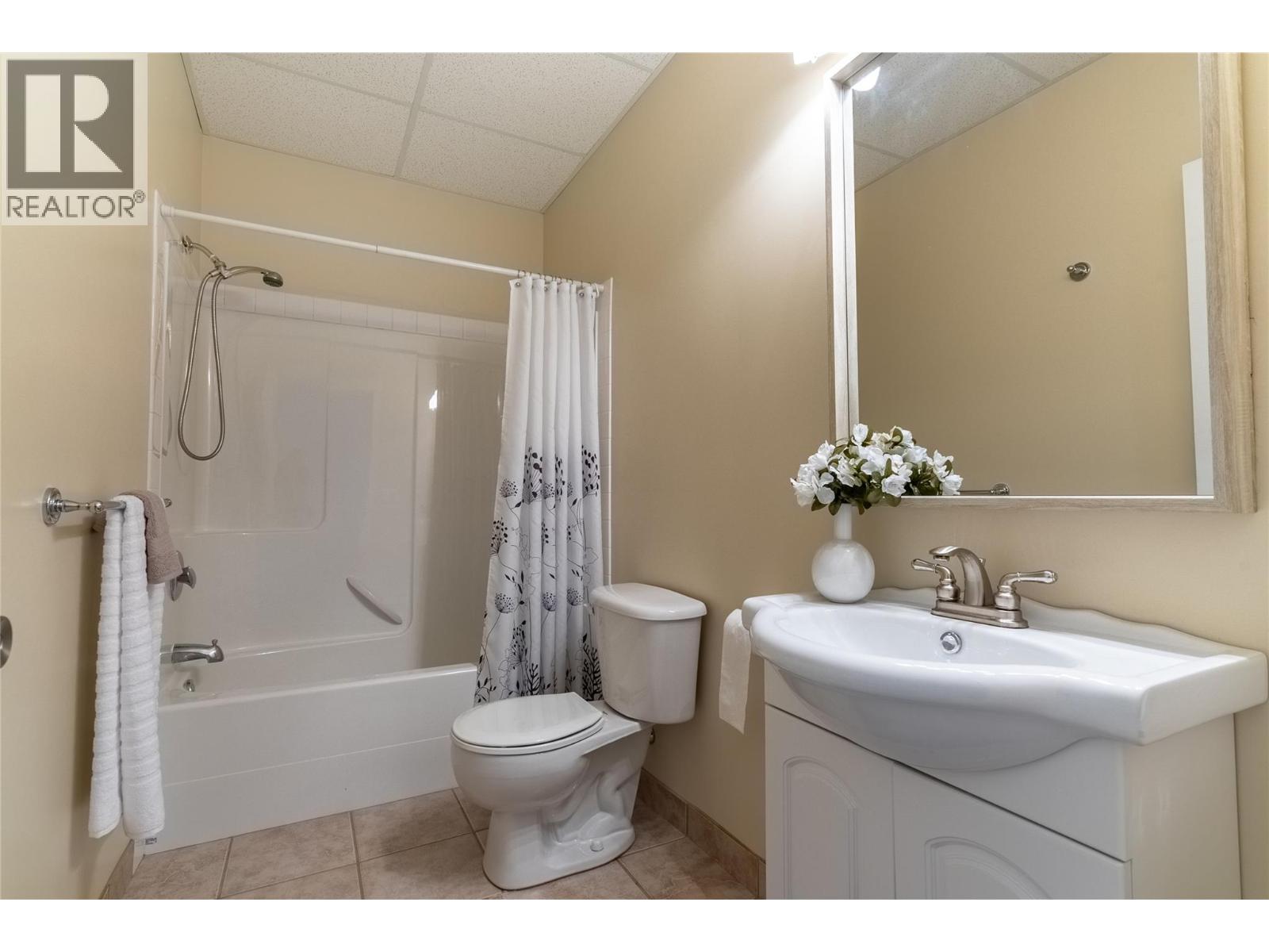 3727 OVERLANDER Drive - 33