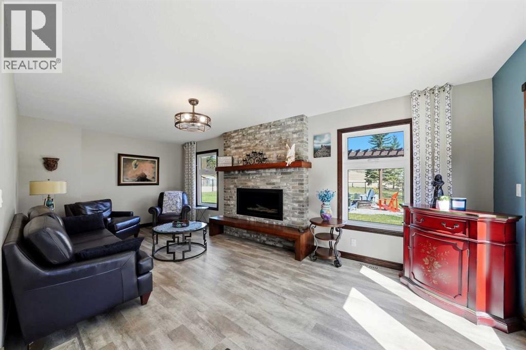55, 39026 Range Road 275 - 17