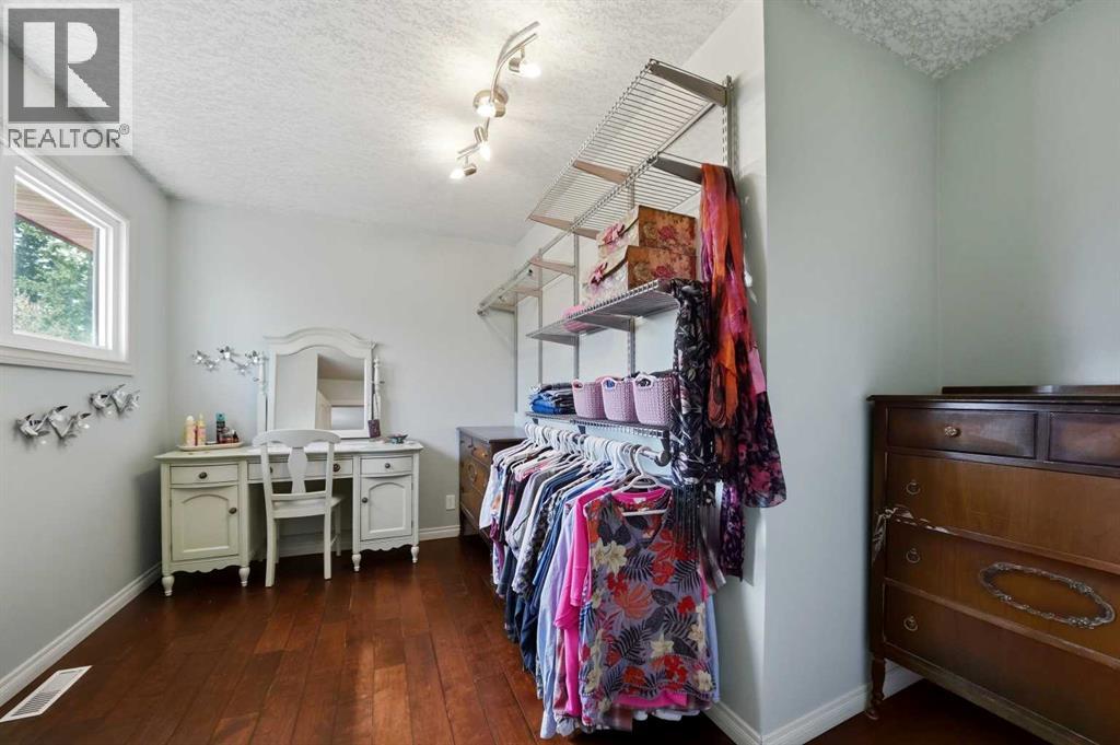 55, 39026 Range Road 275 - 25