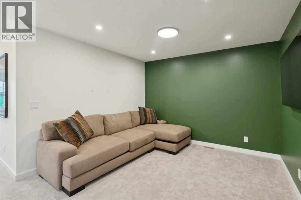 195 Greenwich Drive NW - 23