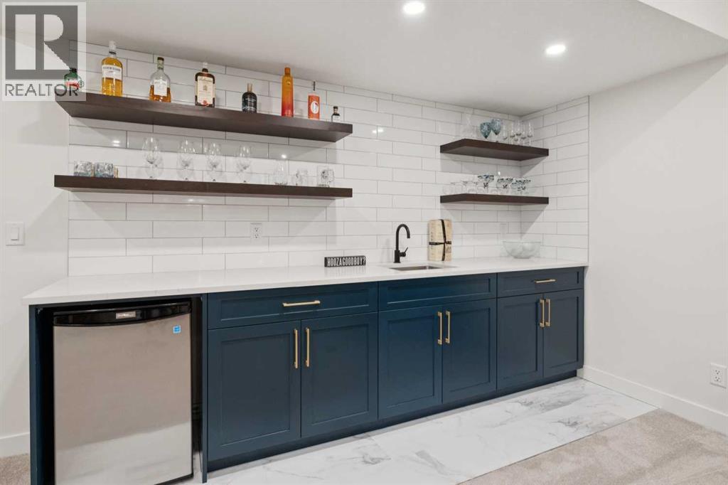 195 Greenwich Drive NW - 31