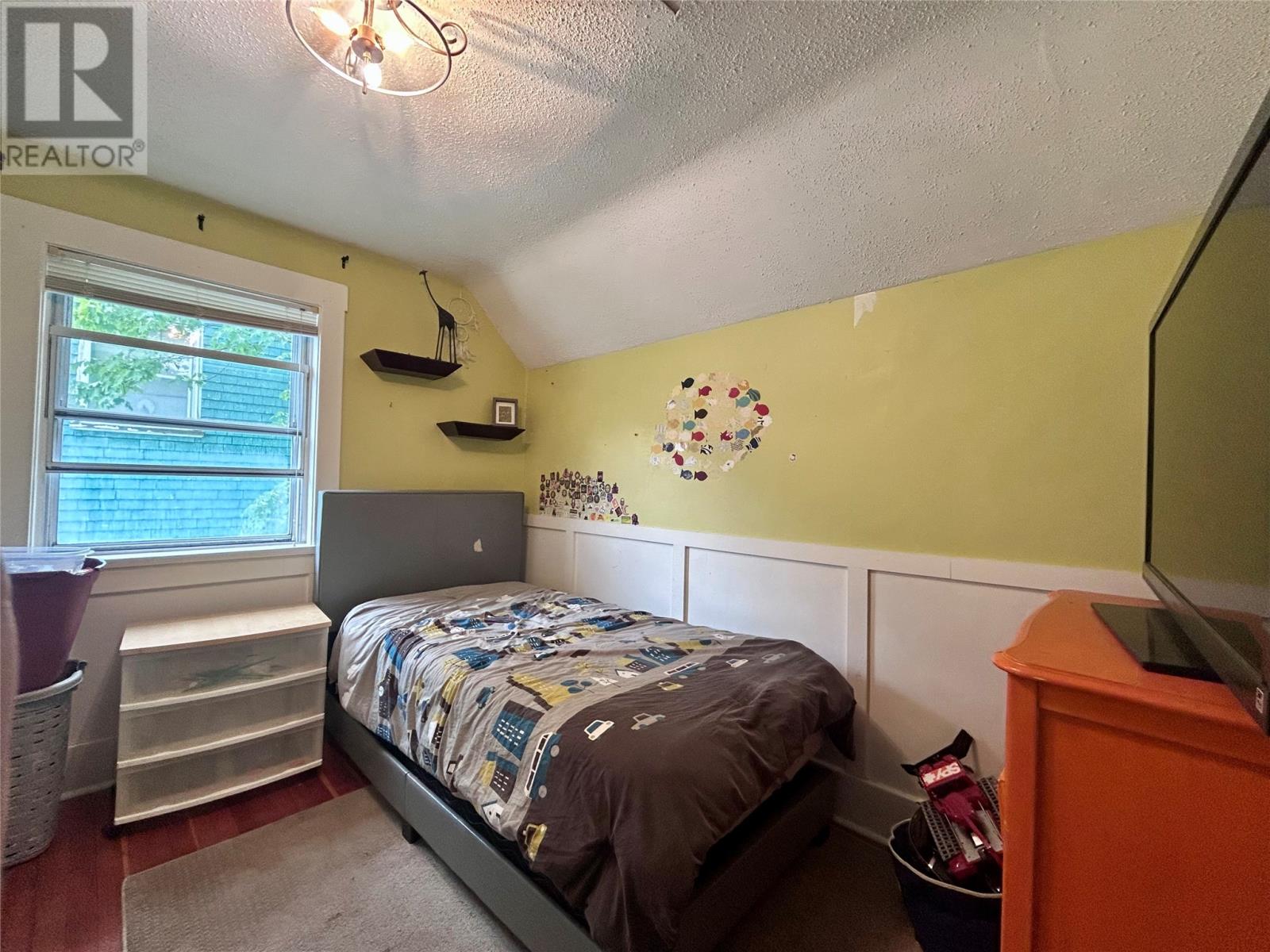 66 East Valley Road - 18