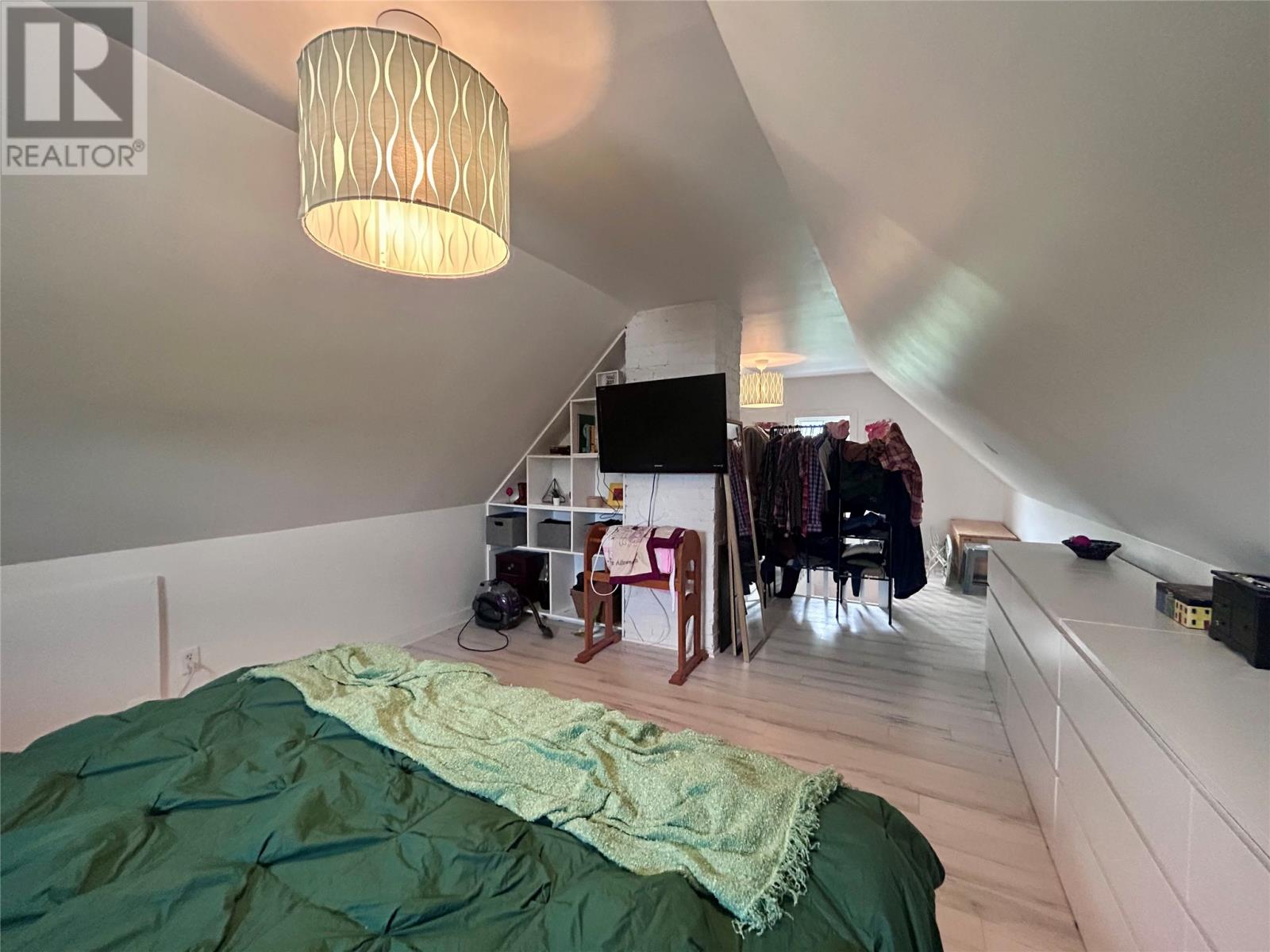 66 East Valley Road - 24