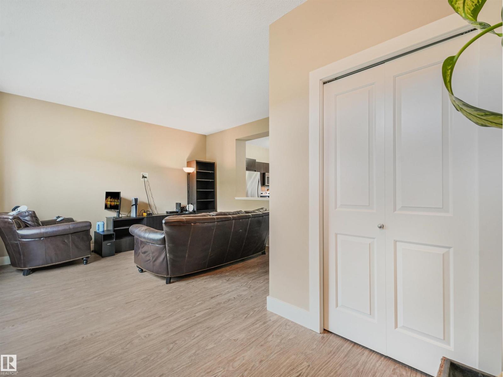 2113 24 ST NW - 8