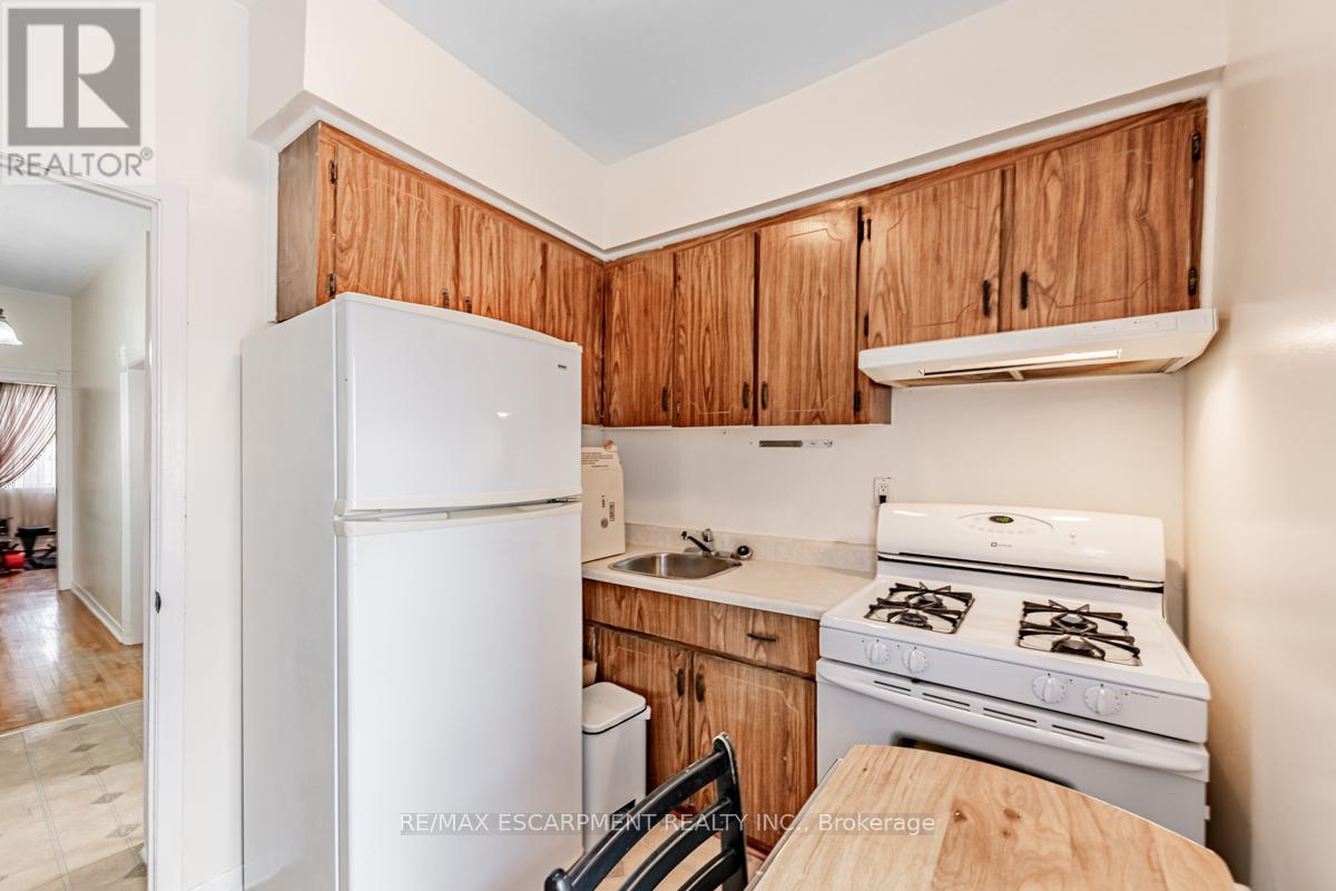 11 ALMA AVENUE - 19