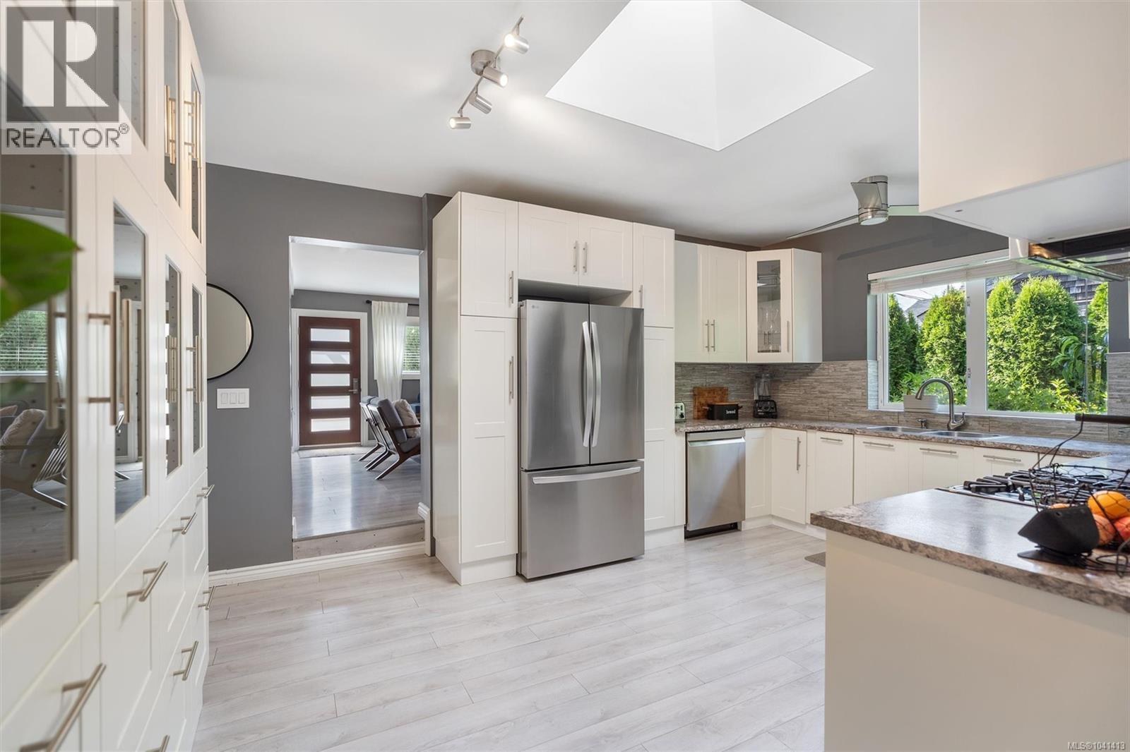 3054 Millgrove St - 9