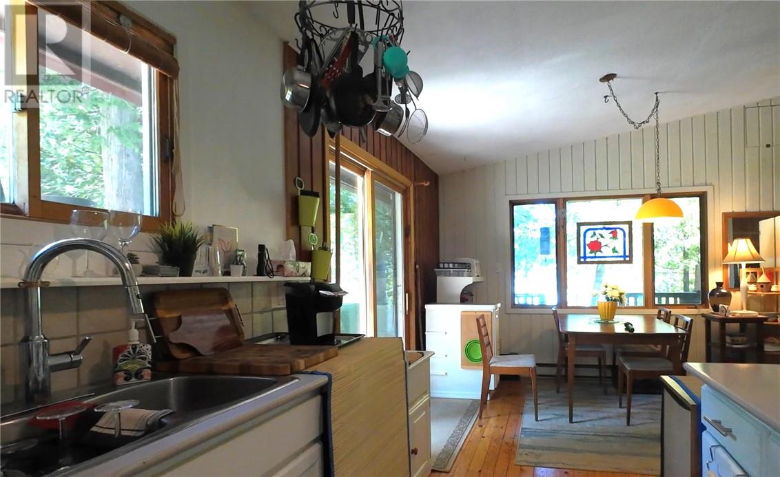 214 Tamarack Lane - 33