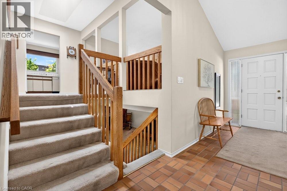 36 GRAY Road S - 13