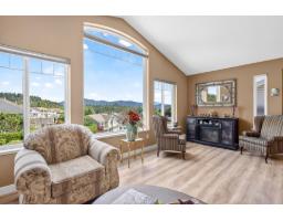 8061 Topper Drive, Mission, BC V2V7A8 Photo 9