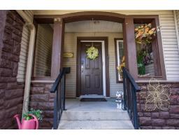 8061 Topper Drive, Mission, BC V2V7A8 Photo 6