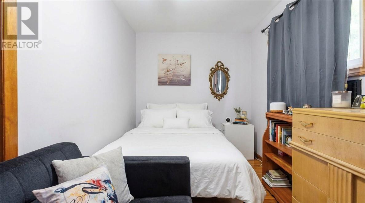 398 Bessie Avenue - 13