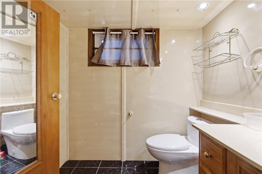 398 Bessie Avenue - 22