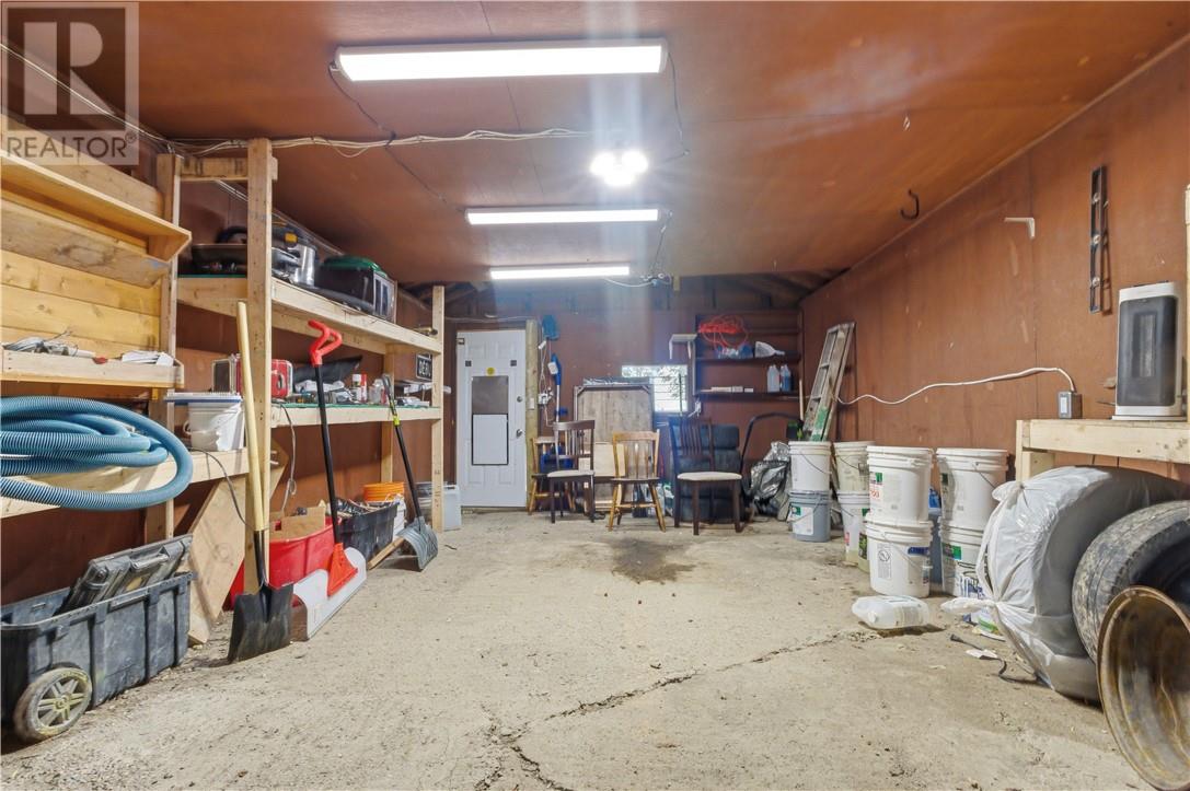 398 Bessie Avenue - 24