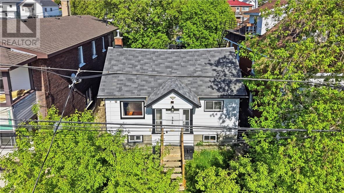 398 Bessie Avenue - 32