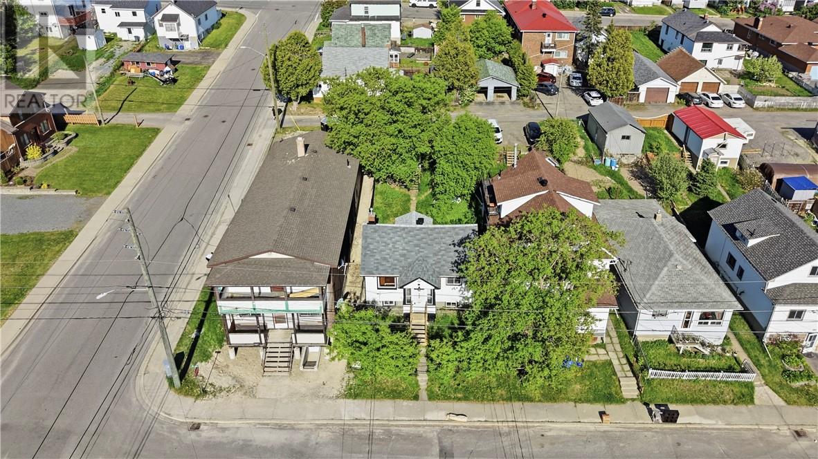 398 Bessie Avenue - 34