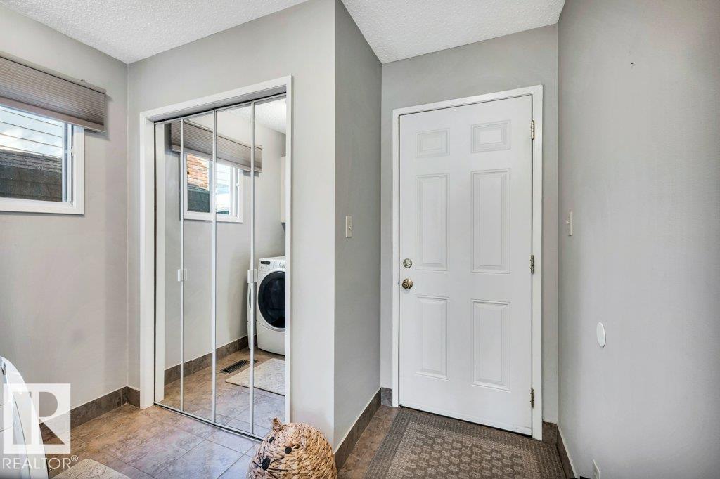 11742 29 AV NW — photo 32