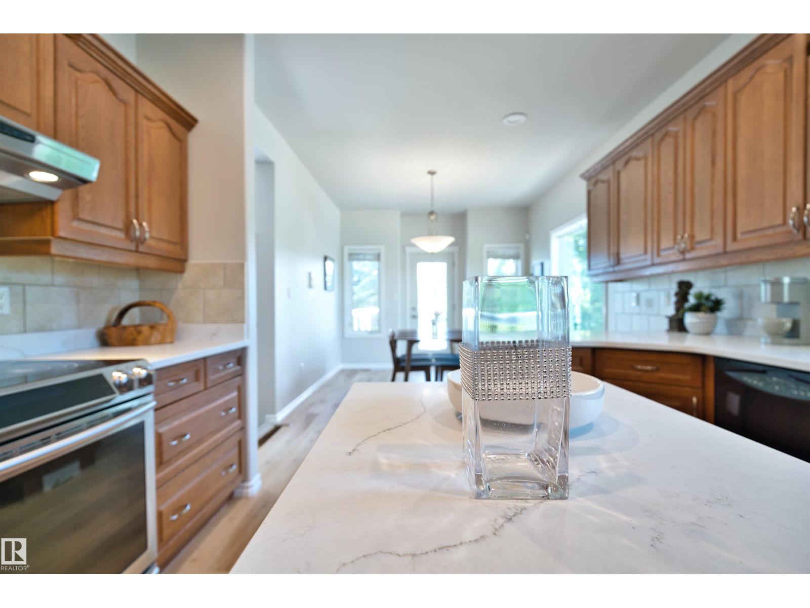 922 WALLBRIDGE PL NW — photo 16