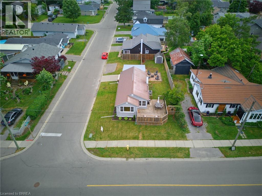 2-bedroom home for sale at 23 JOHN Street, Port Dover ON · photo 33 of 35