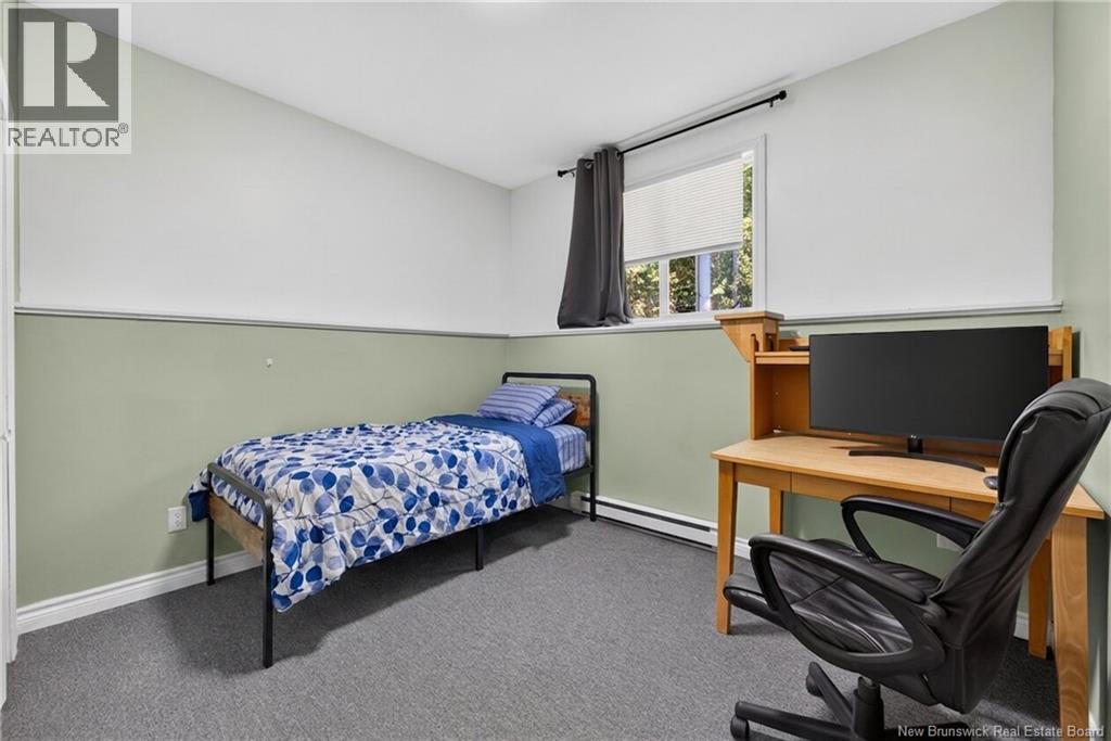 103 Thomas - 24