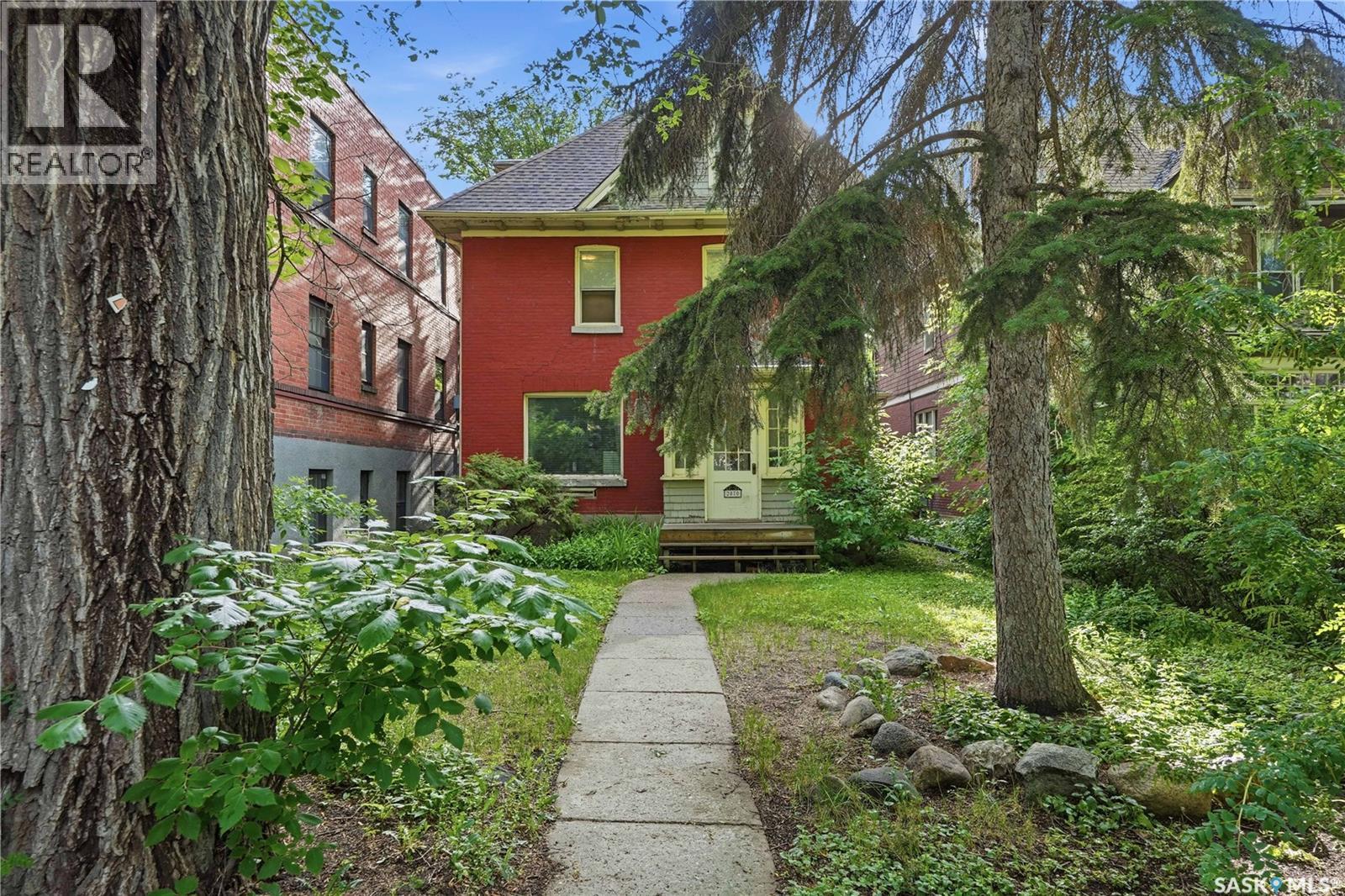 2070 Garnet STREET - 1
