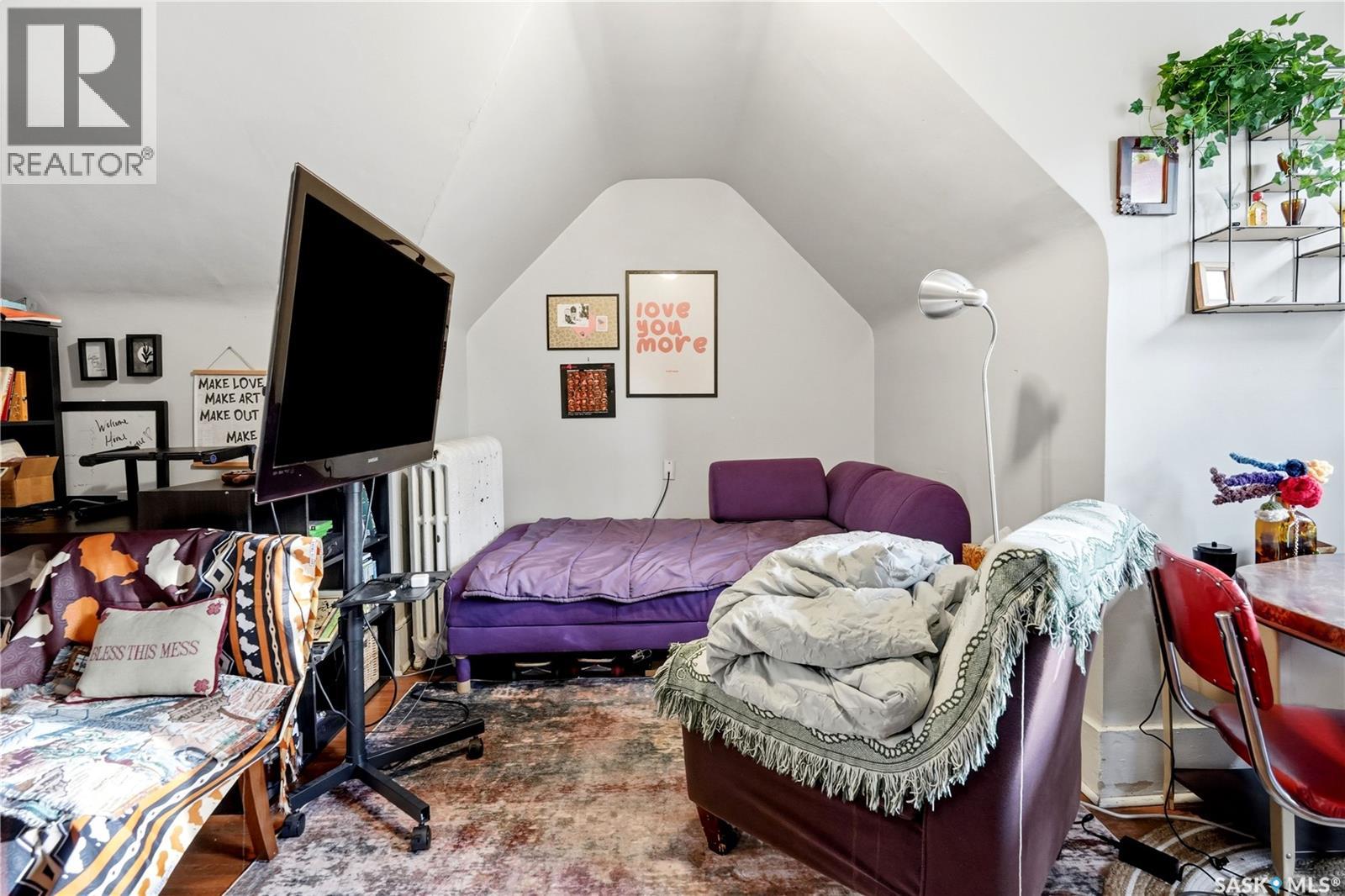 2070 Garnet STREET - 36
