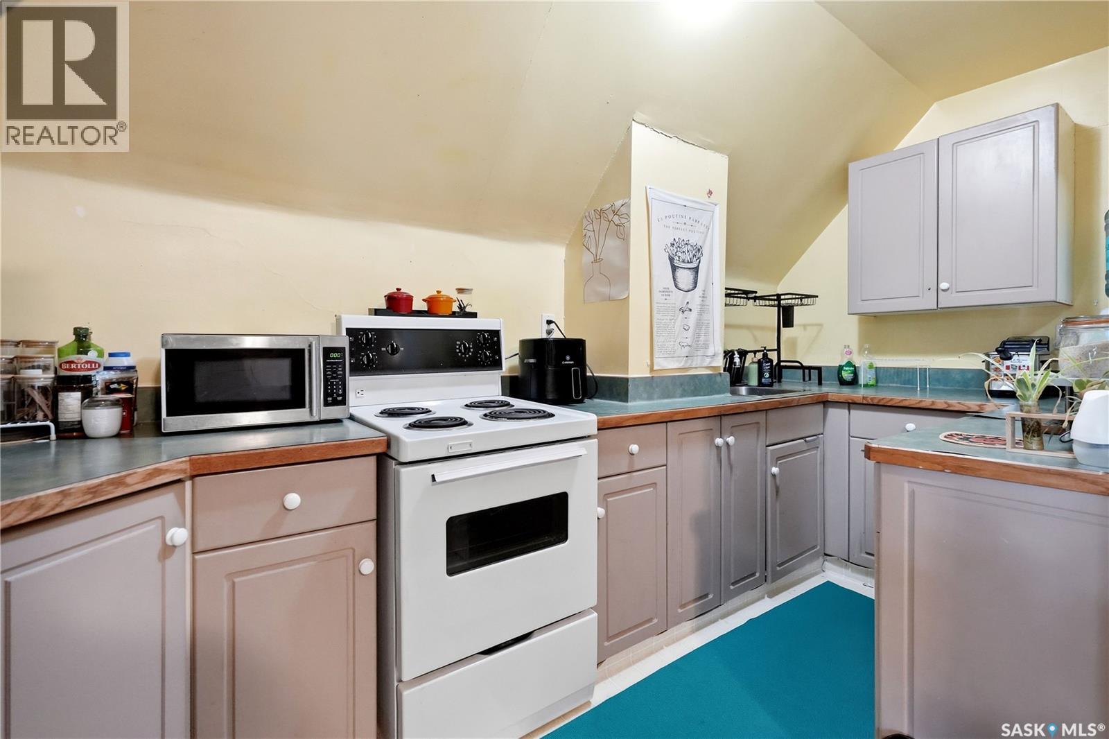 2070 Garnet STREET - 38