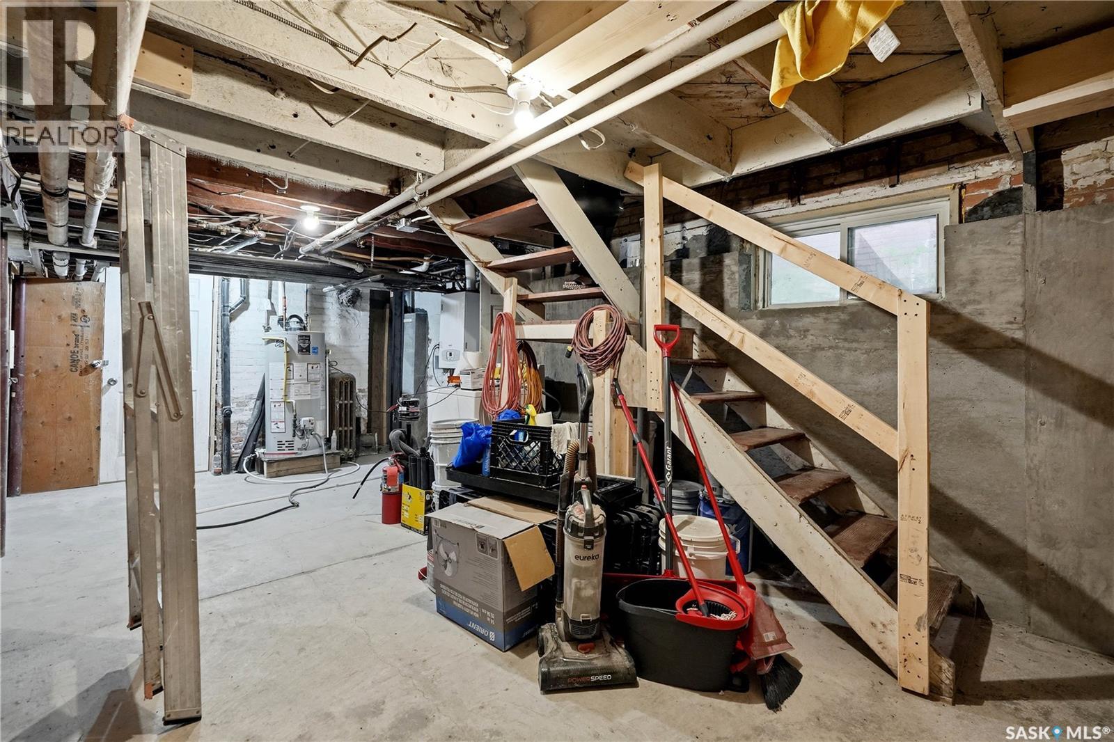 2070 Garnet STREET - 45