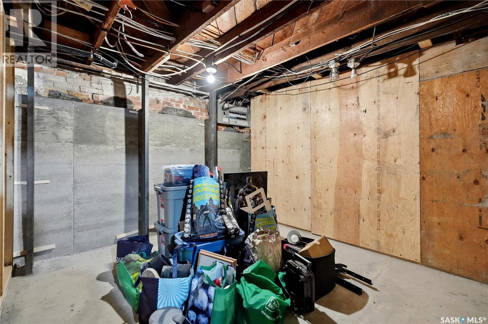 2070 Garnet STREET - 48