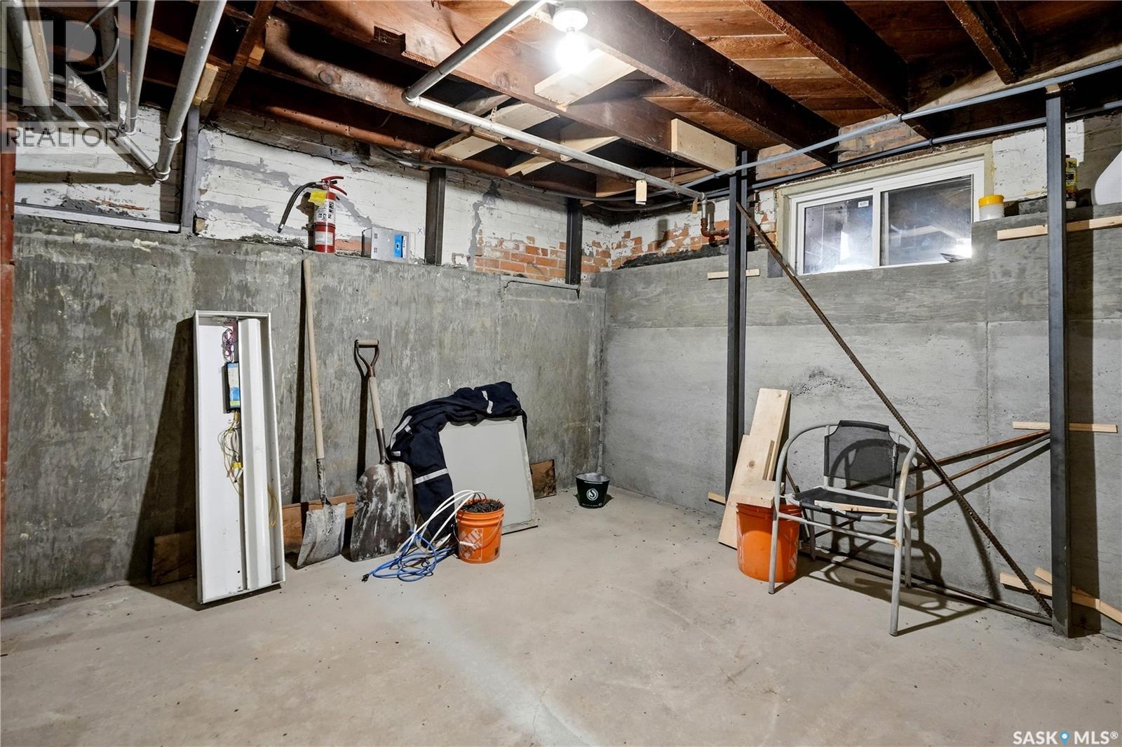 2070 Garnet STREET - 52
