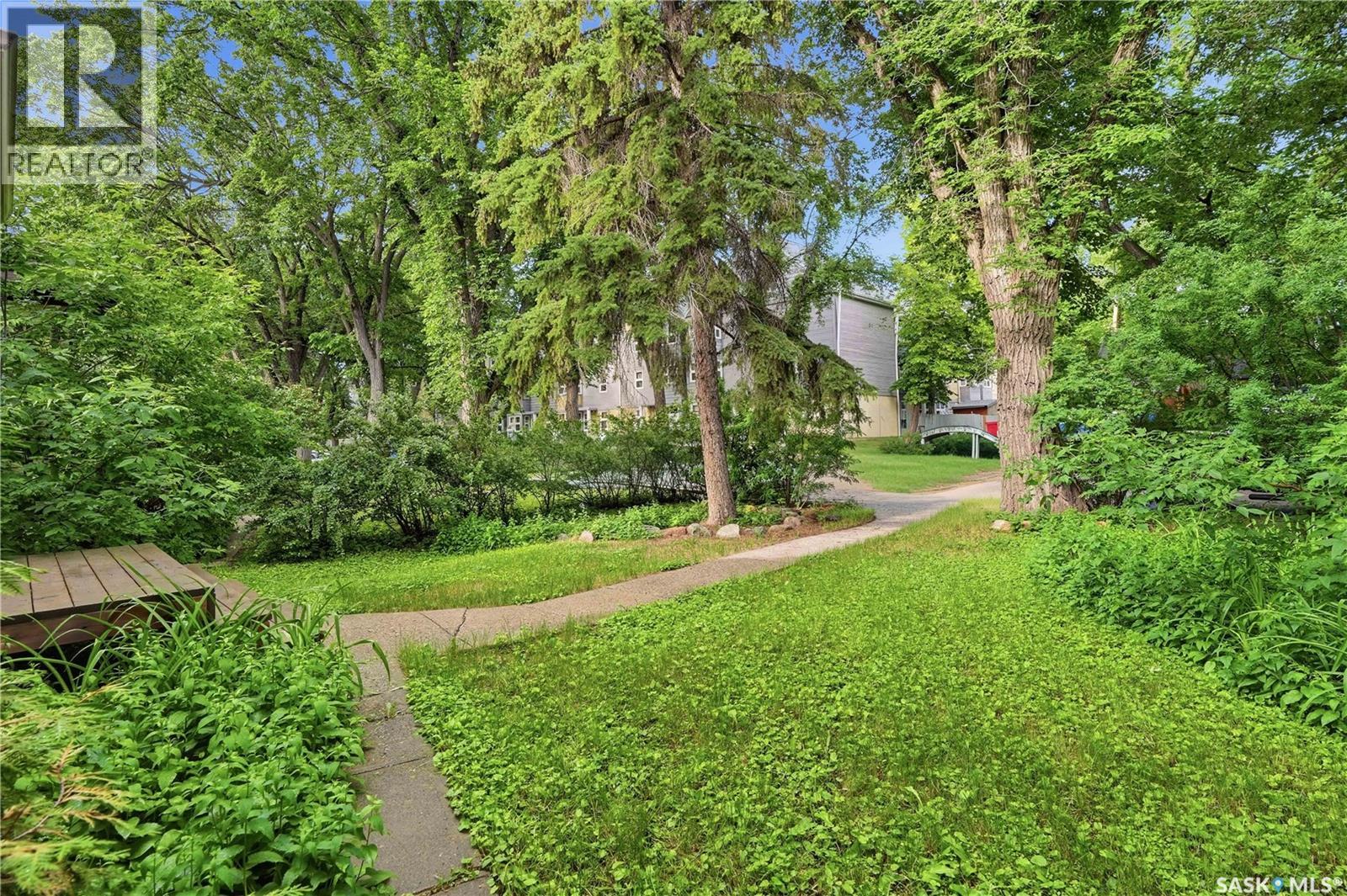 2070 Garnet STREET - 58