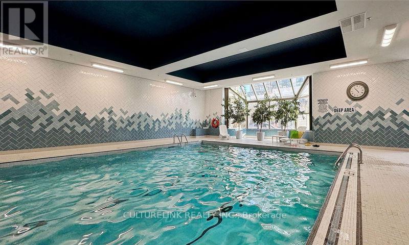 #2215 30 GREENFIELD AVENUE - 16