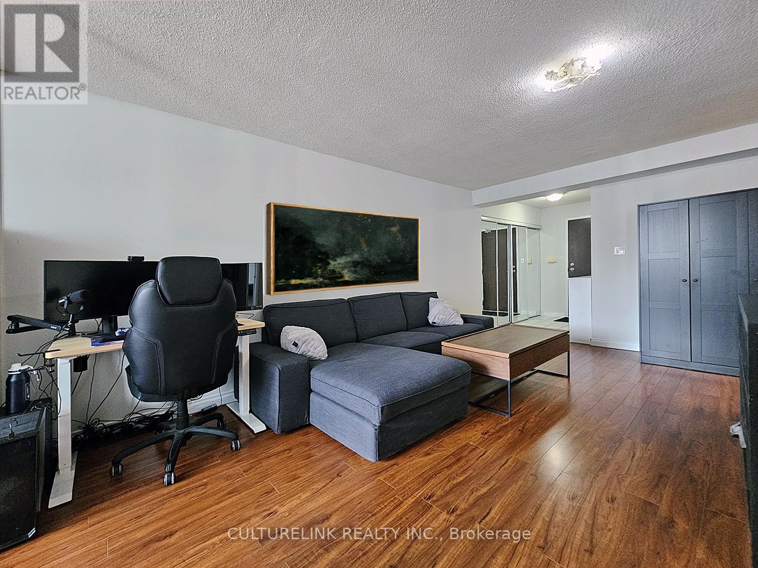 #2215 30 GREENFIELD AVENUE - 4