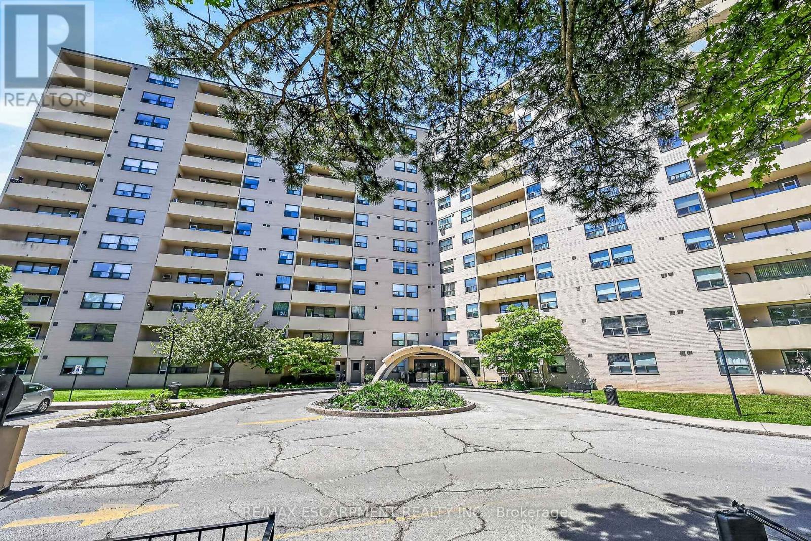 #1005 700 DYNES ROAD - 45