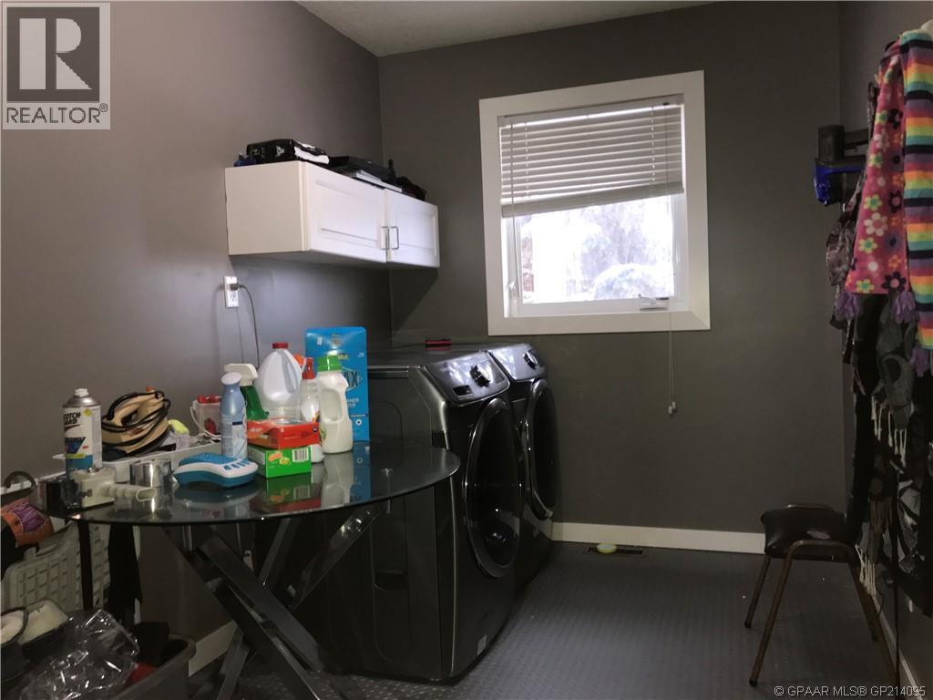 908 4 Avenue - 23