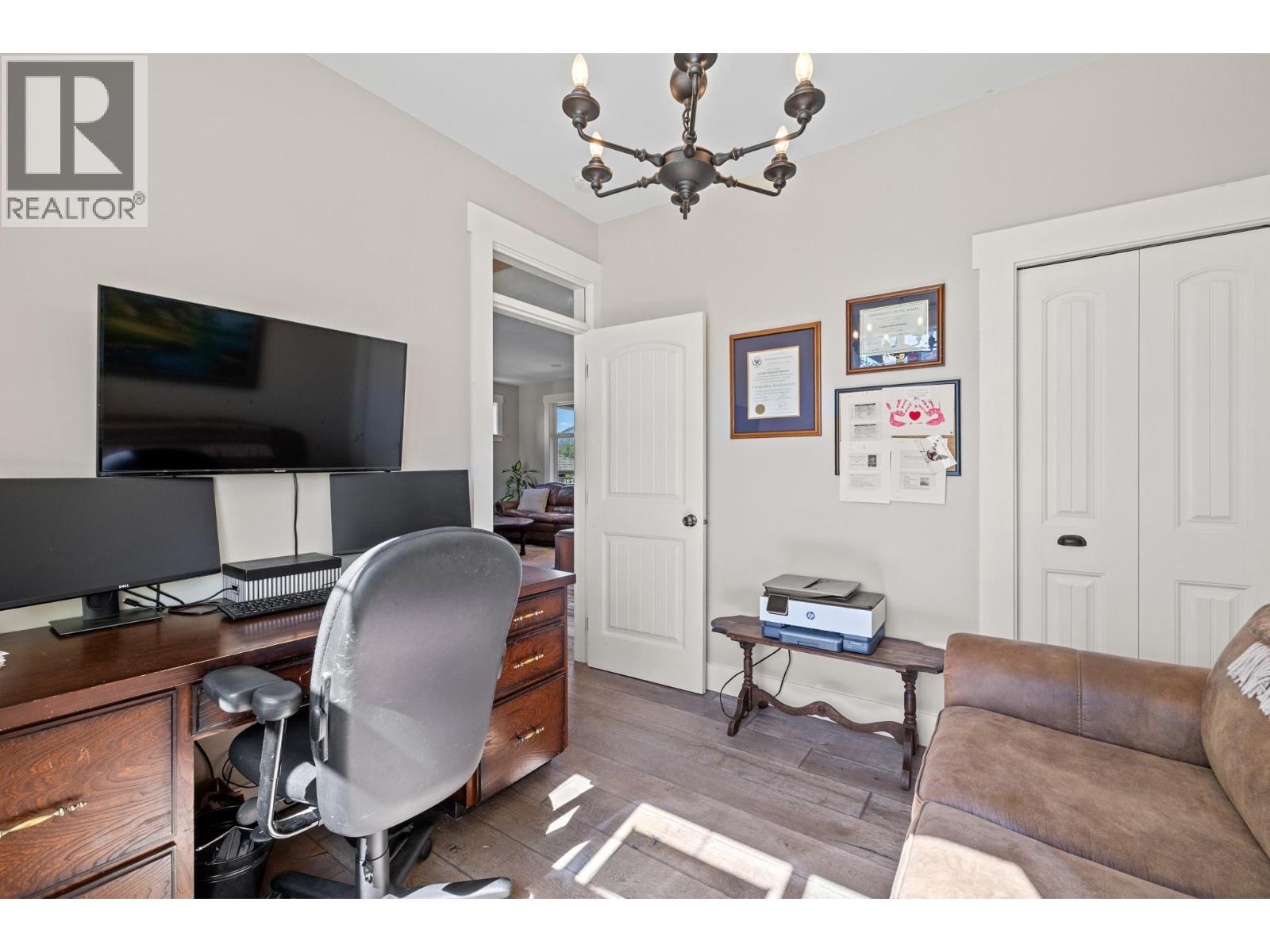  1143 Peak Point Drive, West Kelowna