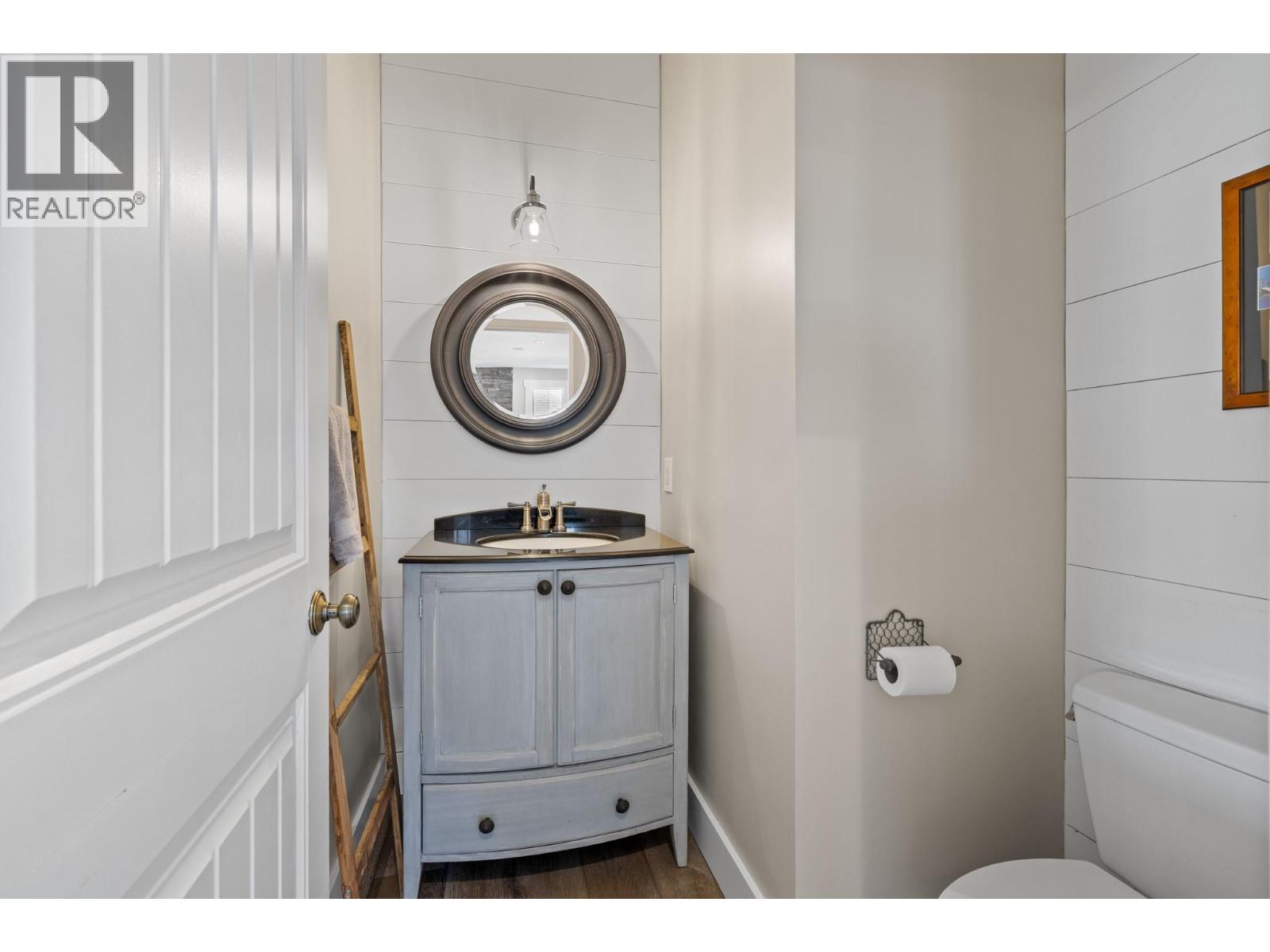  1143 Peak Point Drive, West Kelowna