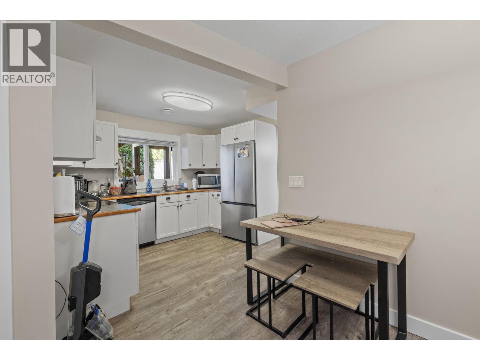  1143 Peak Point Drive, West Kelowna