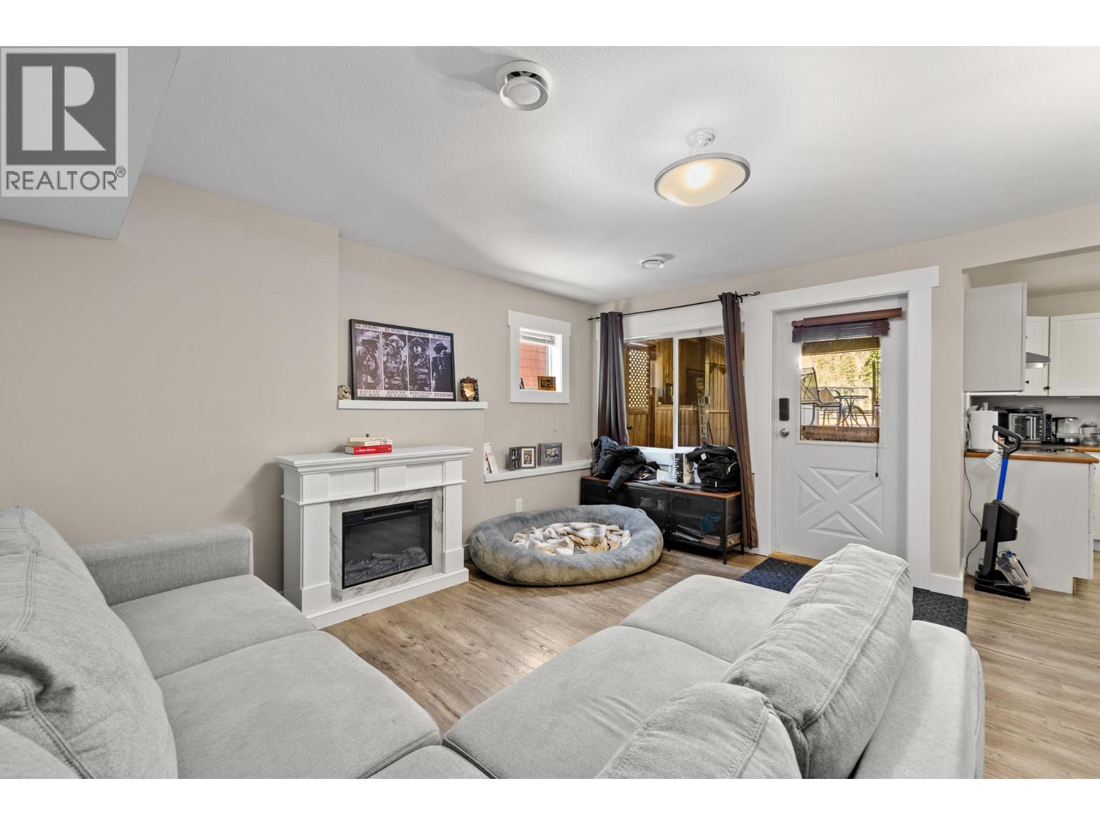  1143 Peak Point Drive, West Kelowna