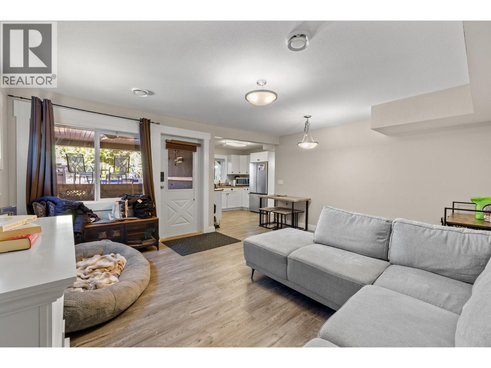  1143 Peak Point Drive, West Kelowna
