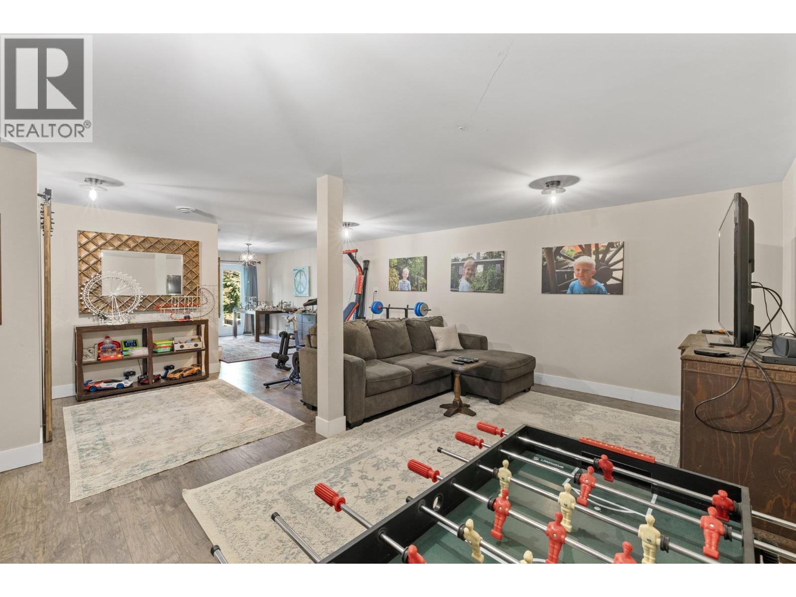  1143 Peak Point Drive, West Kelowna