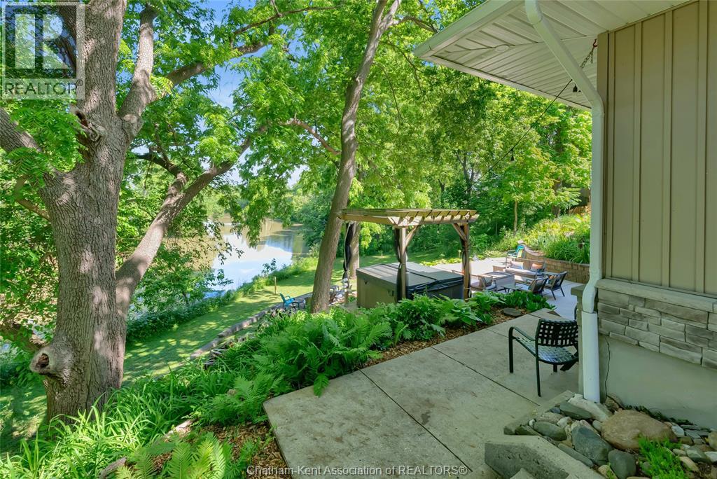 472 SYDENHAM STREET - Image 4